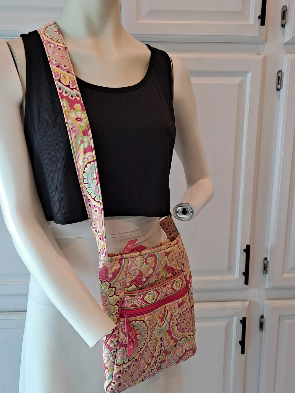 Vera Bradley Capri Melon Pink Multi Quilted Paisley Retired Cotton Crossbody - Picture 10 of 10